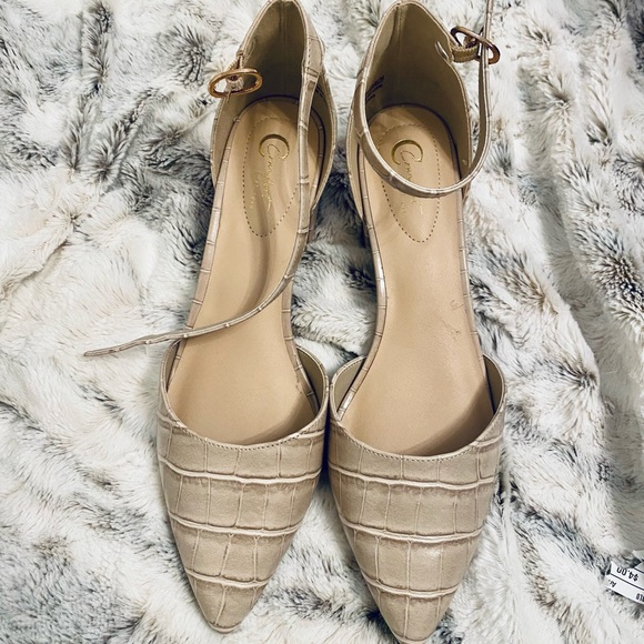 comfort Shoes - NWOT Women’s snakeskin heels